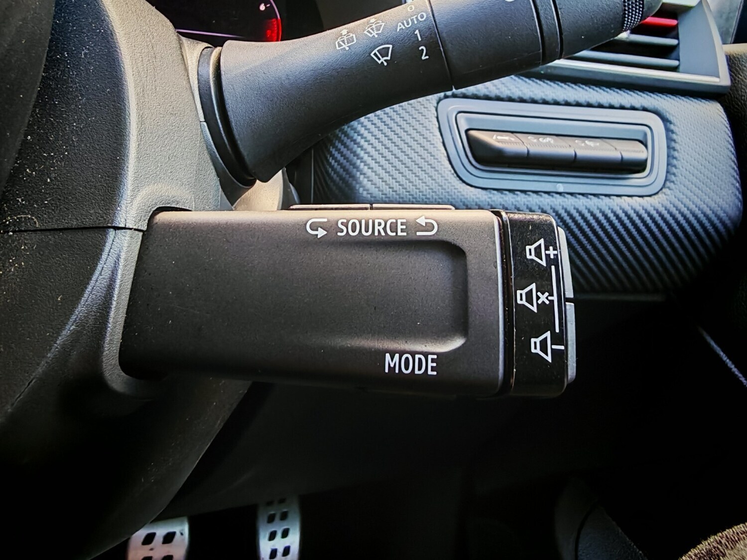 Used Renault Clio 2023 for sale - 76203838: Photo 19