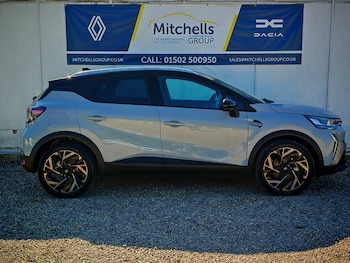Used Renault Captur 2025 for sale - 76204023: Photo 3
