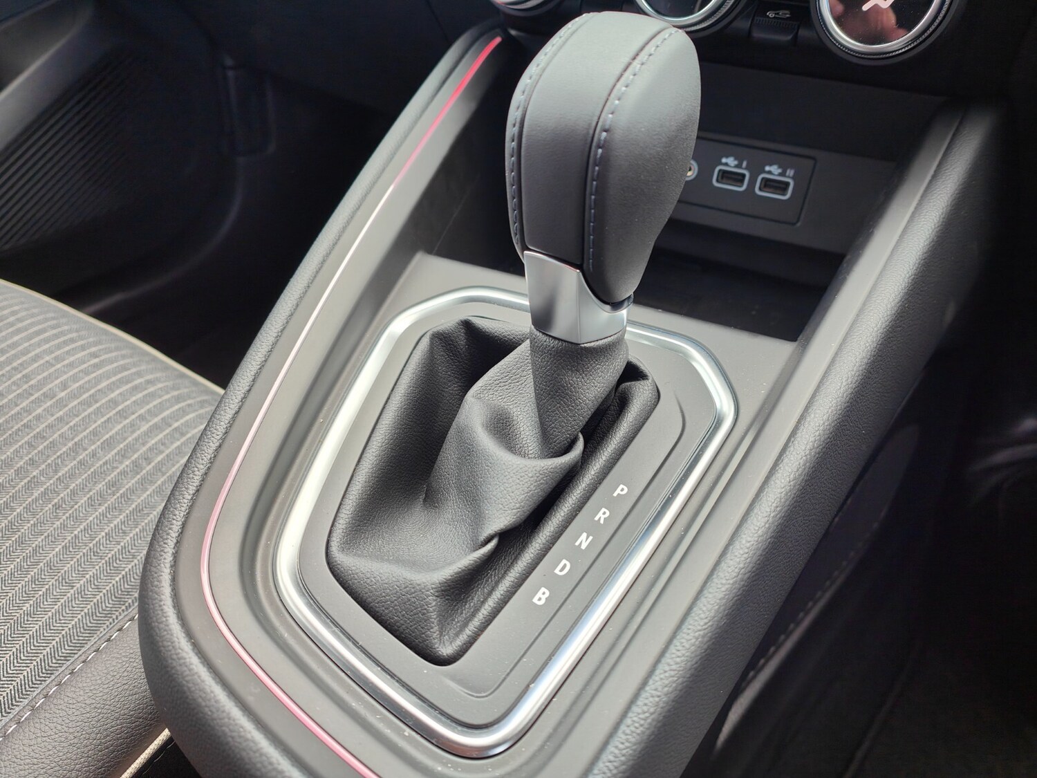 Used Renault Clio 2024 for sale - 76355038: Photo 20