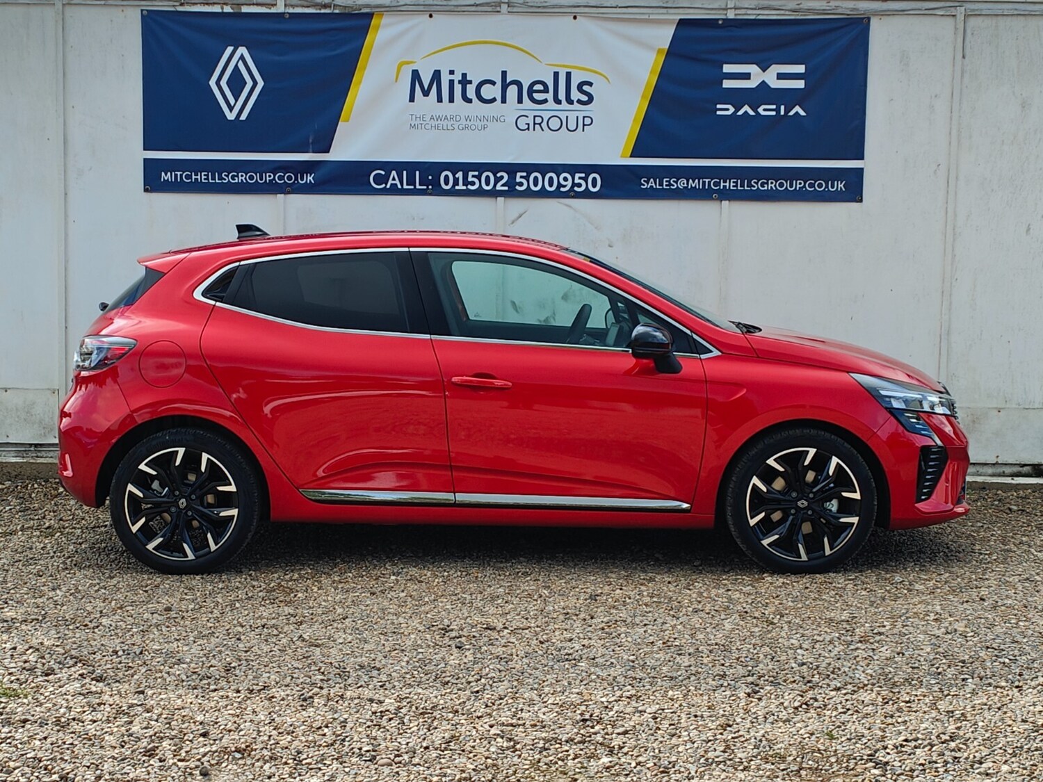 Used Renault Clio 2024 for sale - 76355038: Photo 3