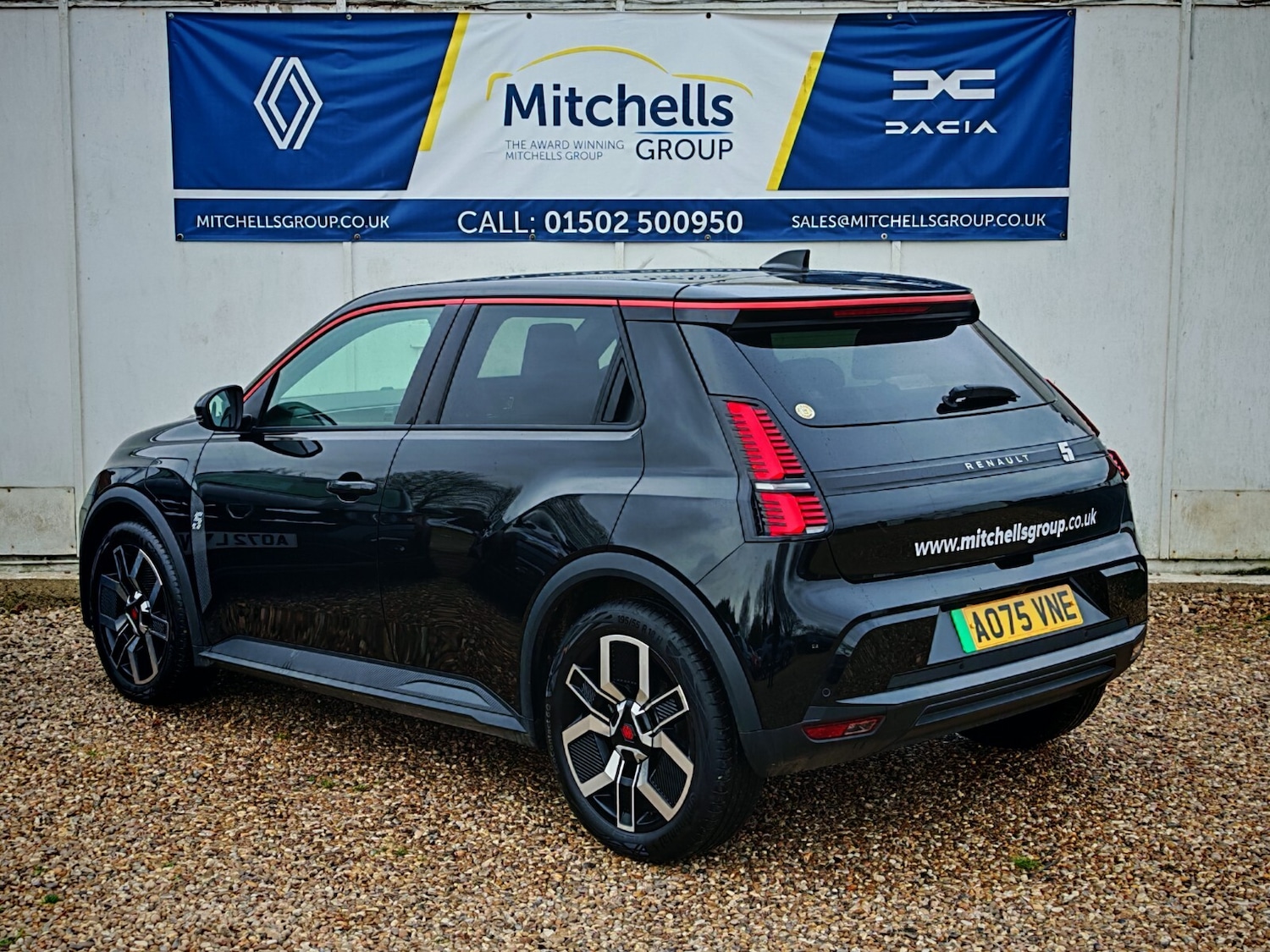 Used Renault 5 2025 for sale - 76874970: Photo 4