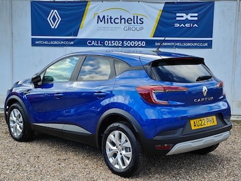 Used Renault Captur 2022 for sale - 76393626: Photo
