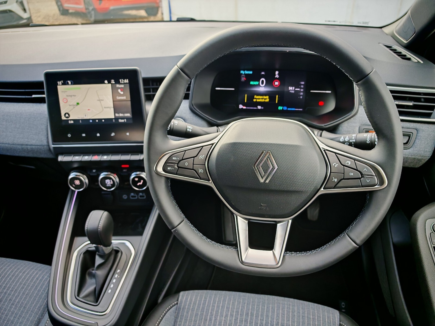 Used Renault Clio 2025 for sale - 76871512: Photo 10