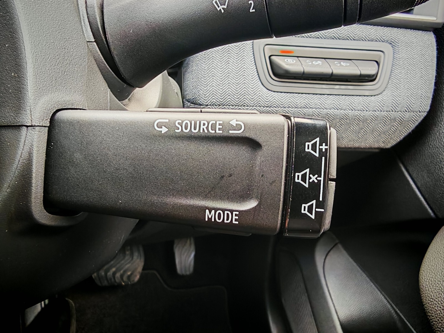 Used Renault Clio 2025 for sale - 76871512: Photo 16