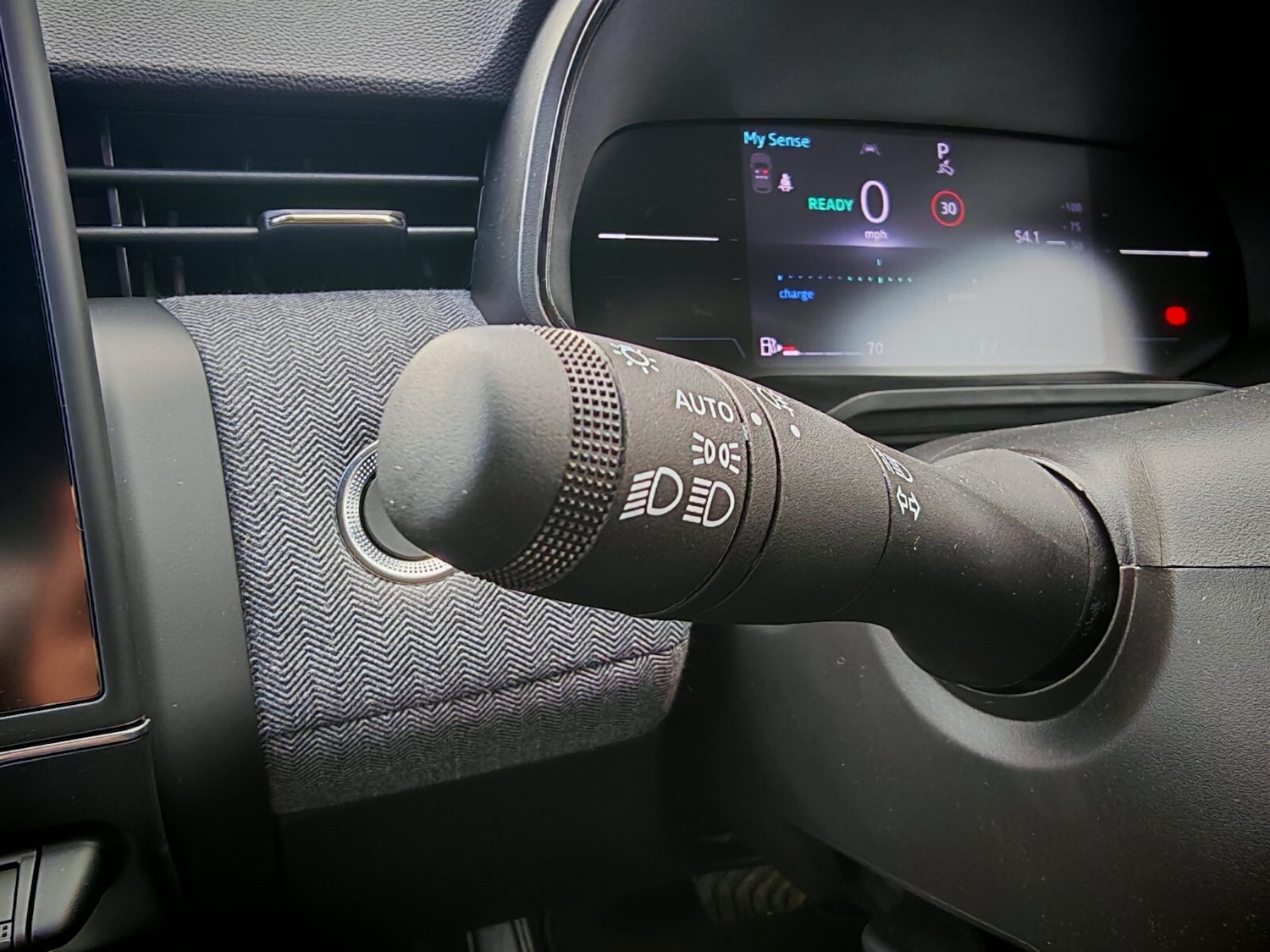 Used Renault Clio 2025 for sale - 76871512: Photo 18