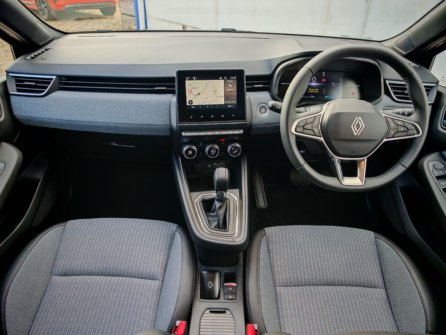 Used Renault Clio 2025 for sale - 76871512: Photo 9