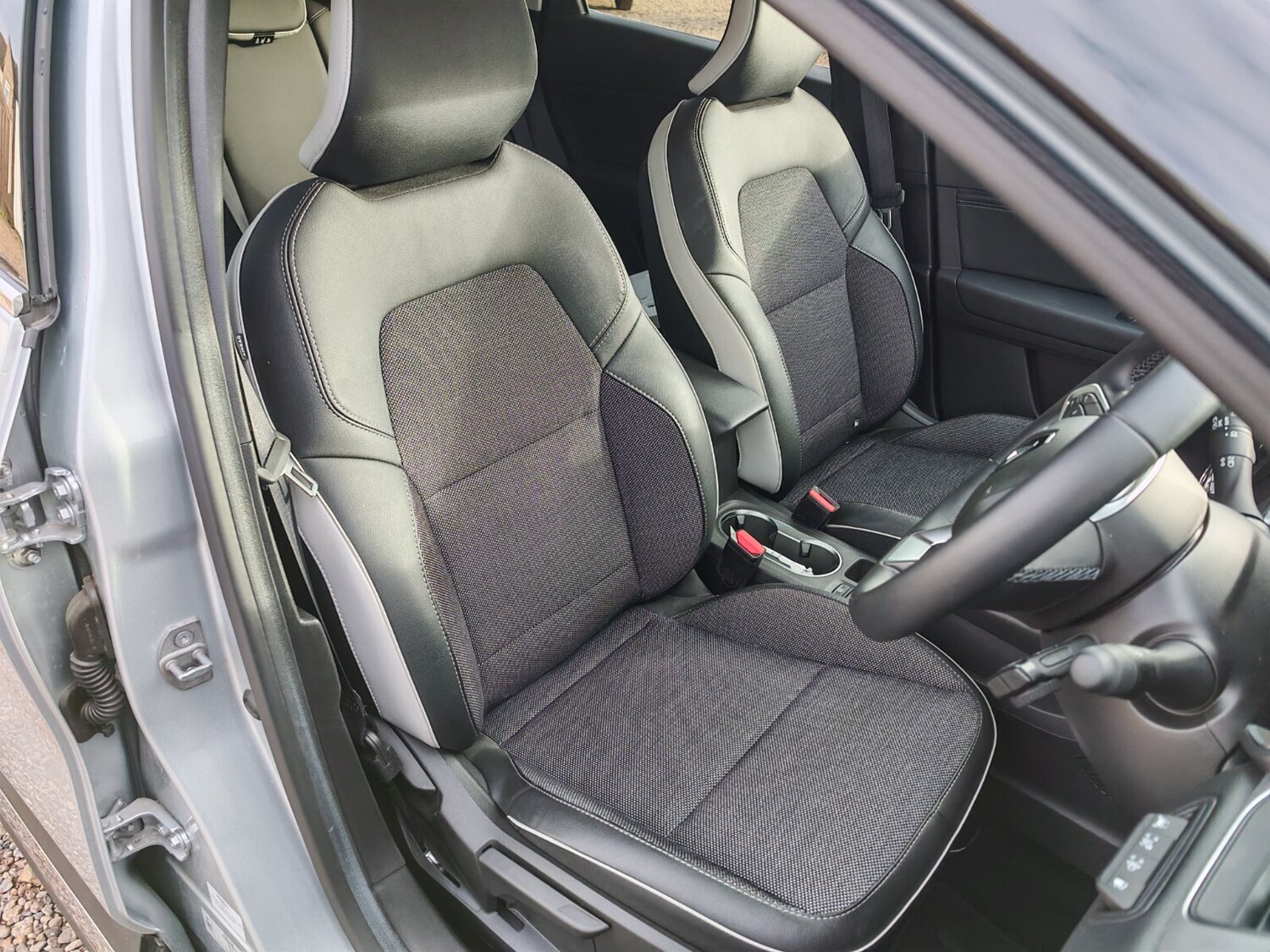 Used Renault Captur 2023 for sale - 77042742: Photo 19