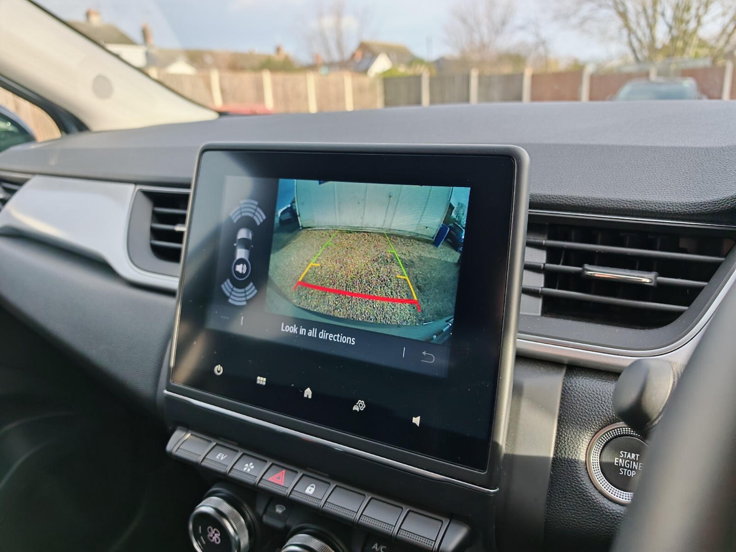 Used Renault Captur 2023 for sale - 77042742: Photo 25