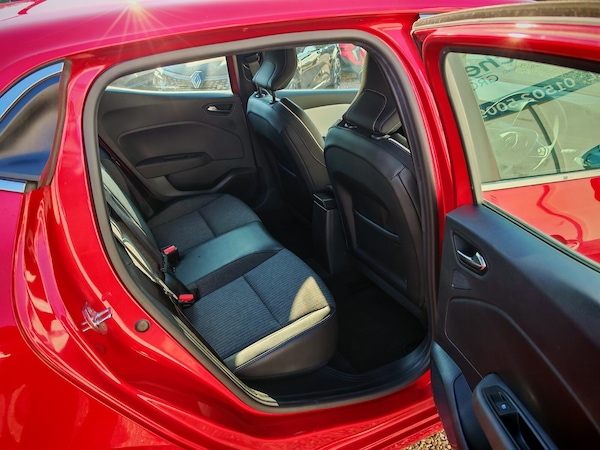 Used Renault Clio 2022 for sale - 76203812: Photo 9