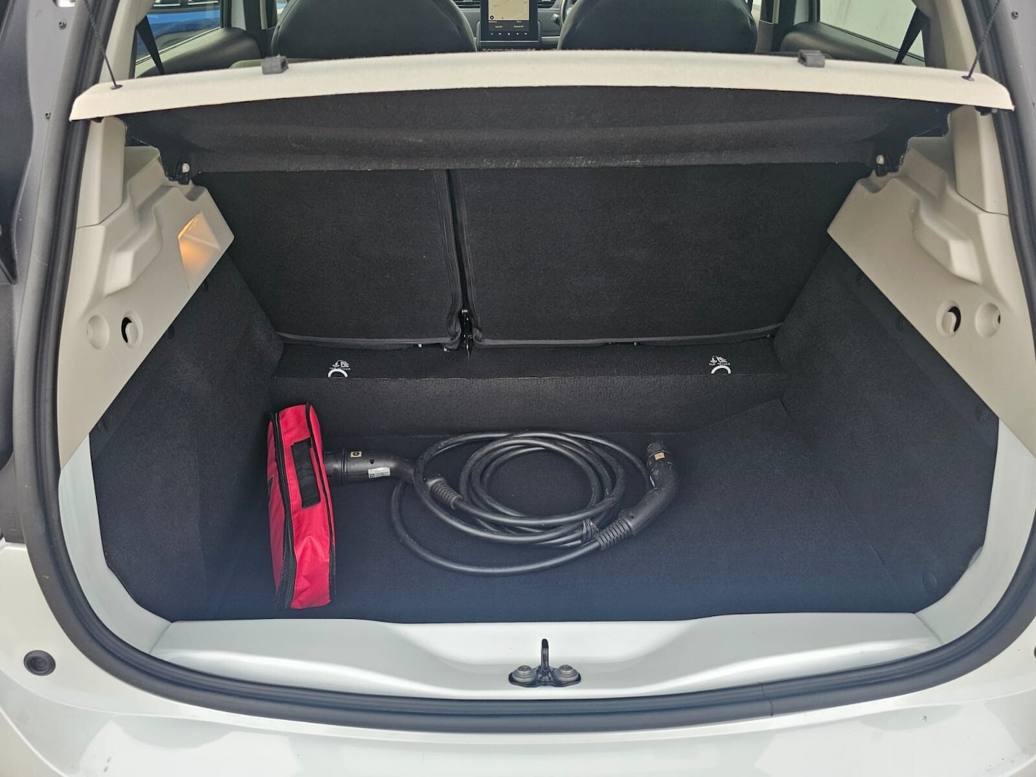 Used Renault Zoe 2021 for sale - 76870195: Photo 24