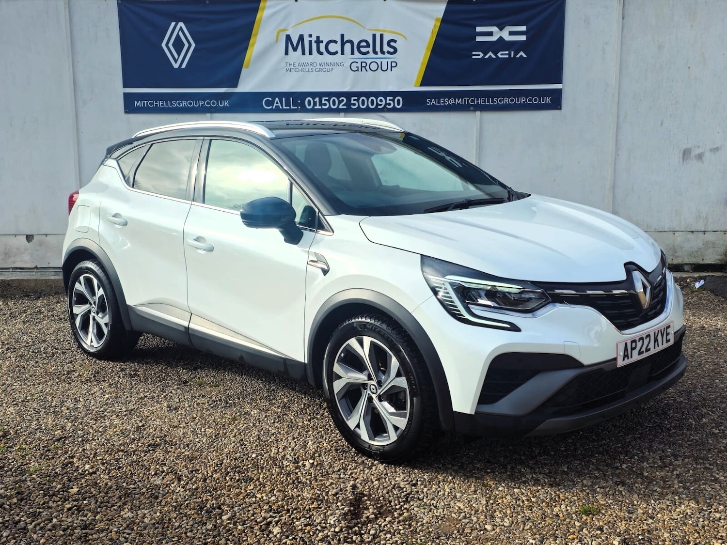 Used Renault Captur 2022 for sale - 76507696: Photo 2