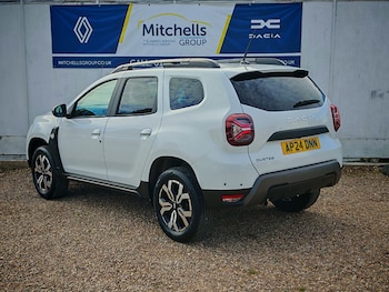 Used Dacia Duster 2024 for sale - 76154778: Photo