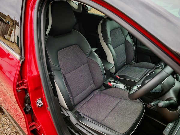 Used Renault Captur 2023 for sale - 76203596: Photo 19