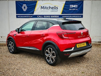 Used Renault Captur 2023 for sale - 76203596: Photo 4