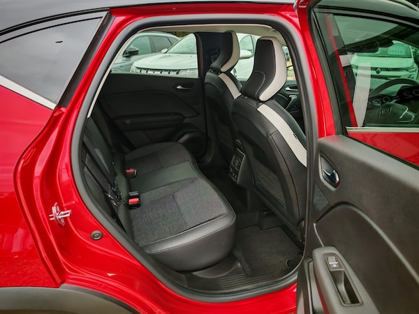 Used Renault Captur 2023 for sale - 76203596: Photo 9