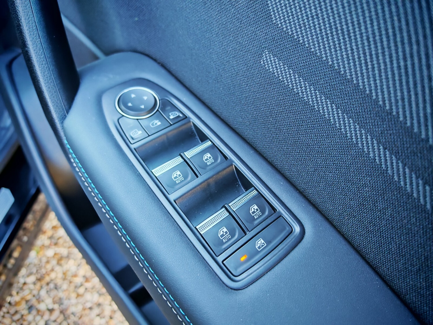 Used Renault Captur 2024 for sale - 76874229: Photo 15