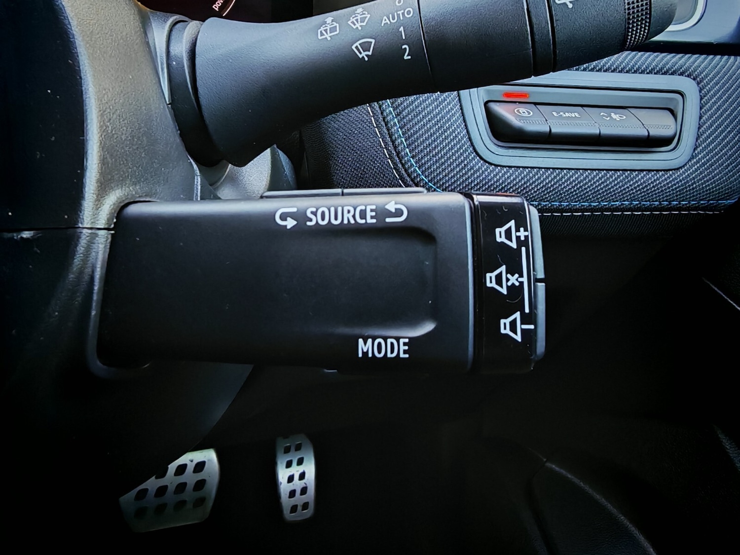 Used Renault Captur 2024 for sale - 76874229: Photo 19