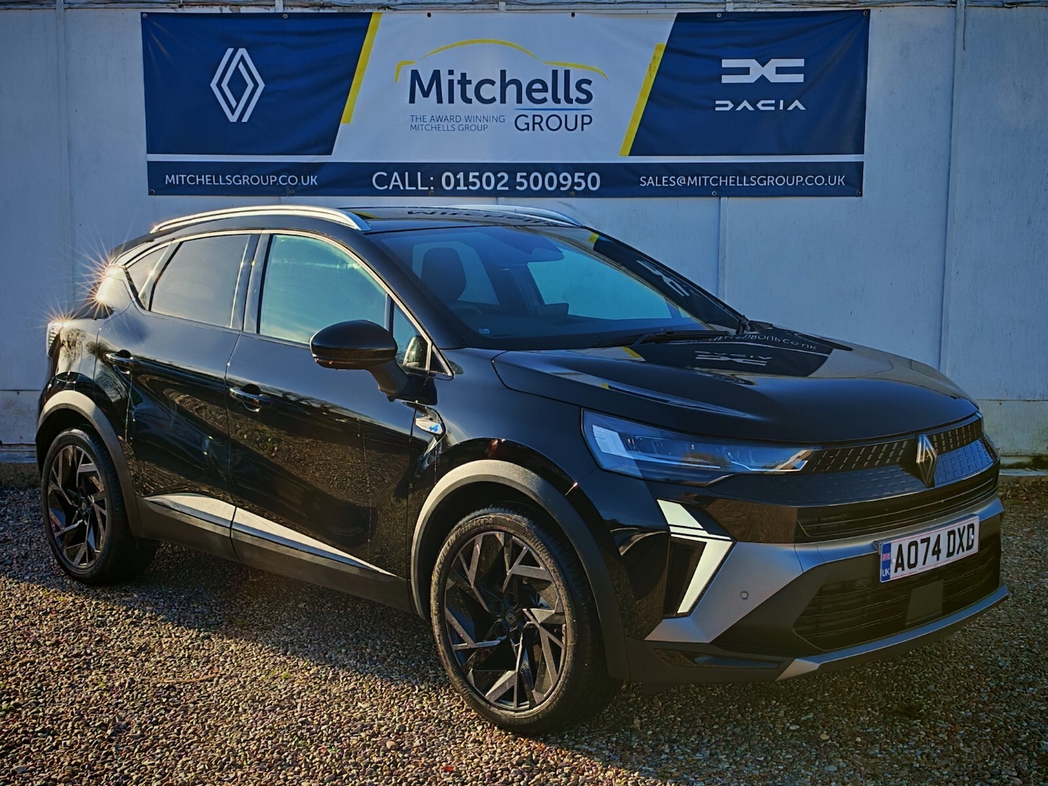 Used Renault Captur 2024 for sale - 76874229: Photo 2