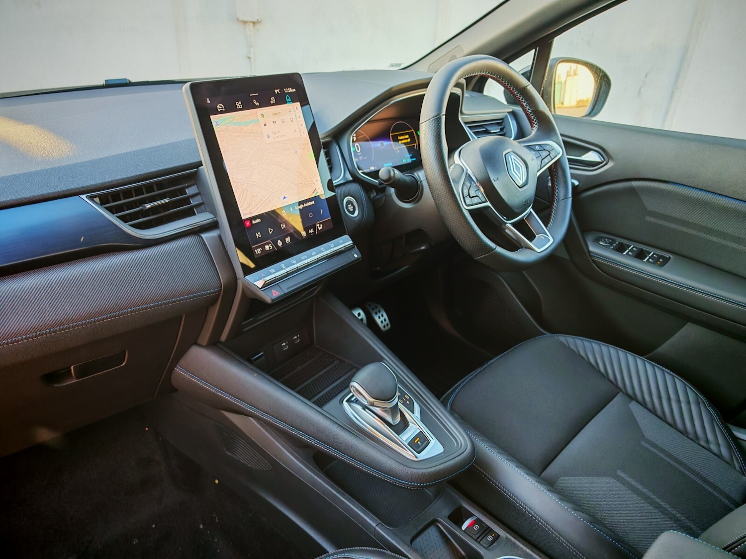 Used Renault Captur 2024 for sale - 76874229: Photo 7