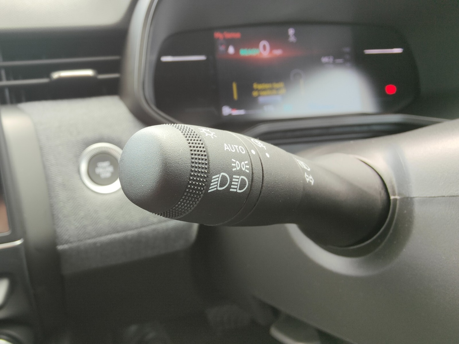 Used Renault Clio 2024 for sale - 76869163: Photo 17