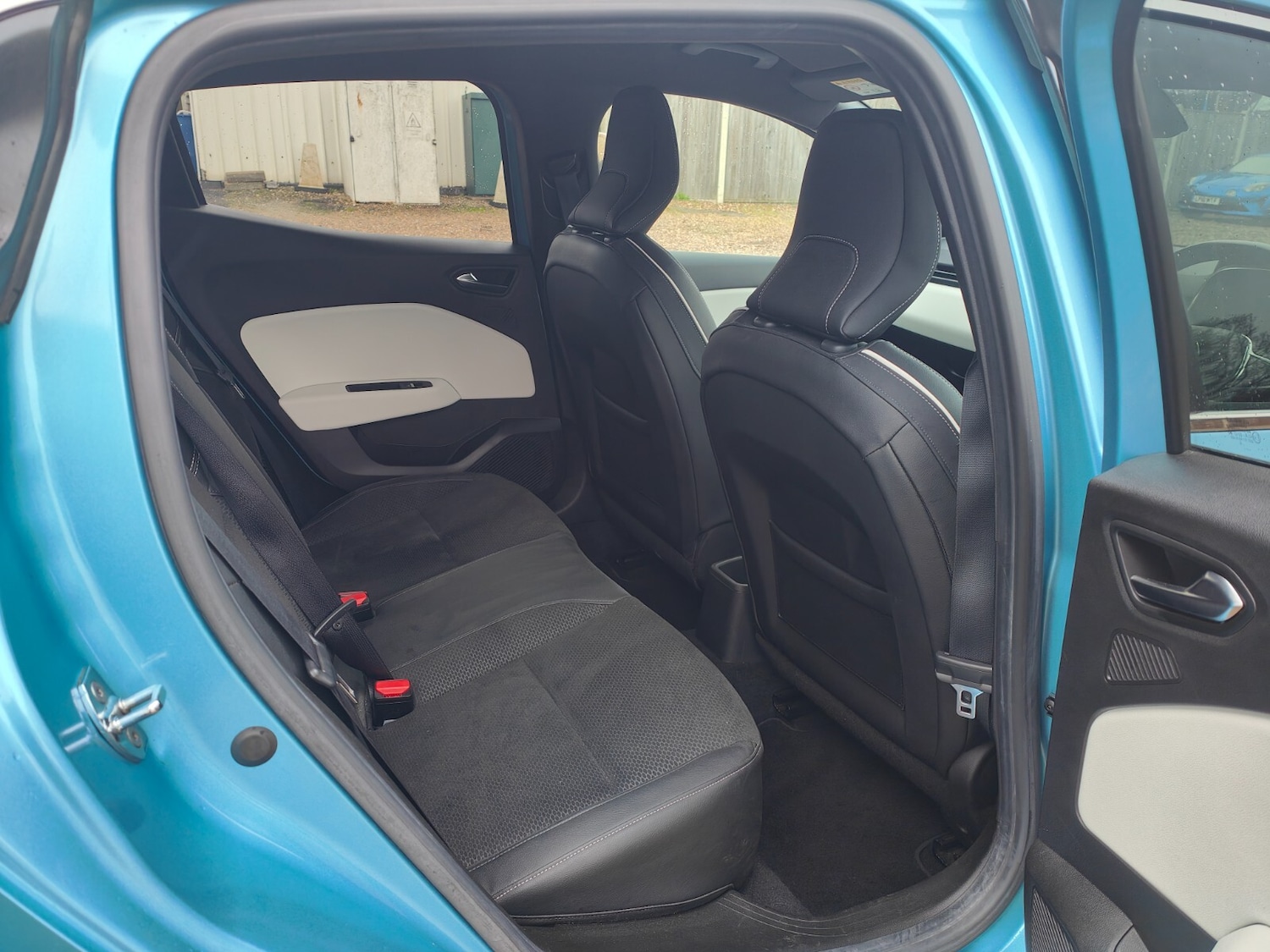 Used Renault Clio 2020 for sale - 76507541: Photo 12