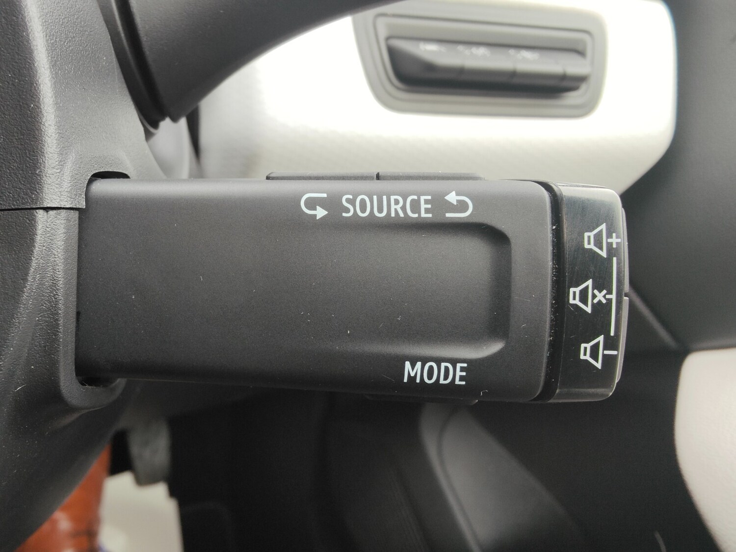 Used Renault Clio 2020 for sale - 76507541: Photo 20