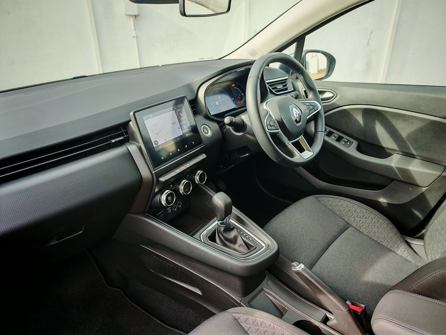 Used Renault Clio 2022 for sale - 76203989: Photo 7