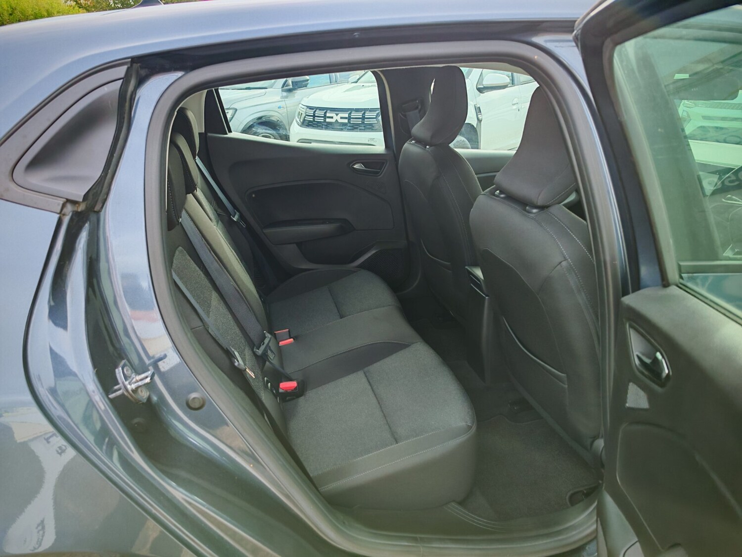 Used Renault Clio 2022 for sale - 76203989: Photo 9