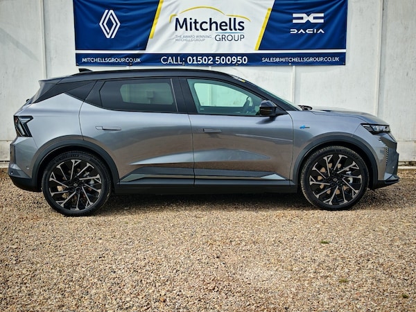 Used Renault Scenic E-Tech 2025 for sale - 76203993: Photo 2