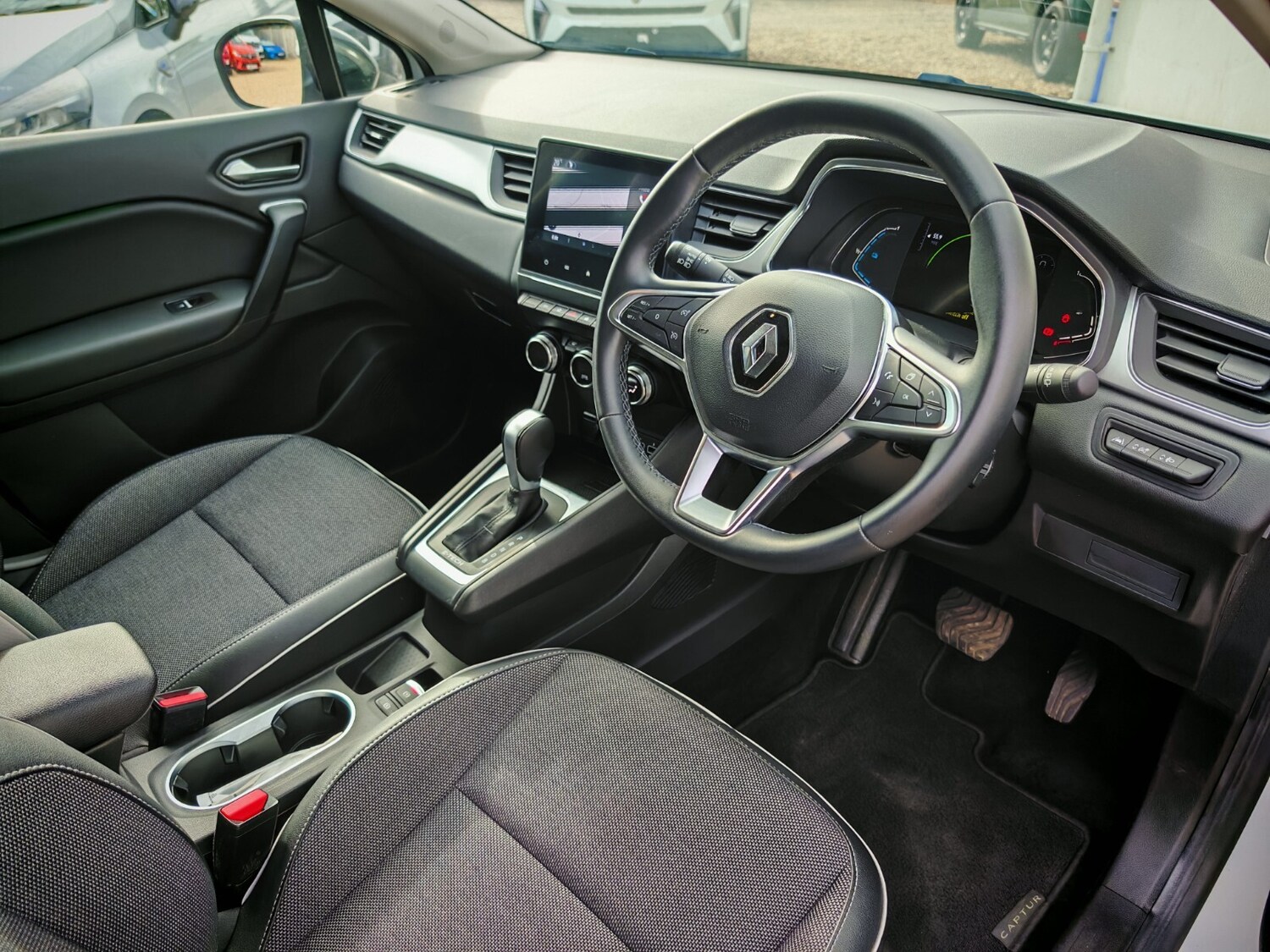 Used Renault Captur 2021 for sale - 76203569: Photo 13