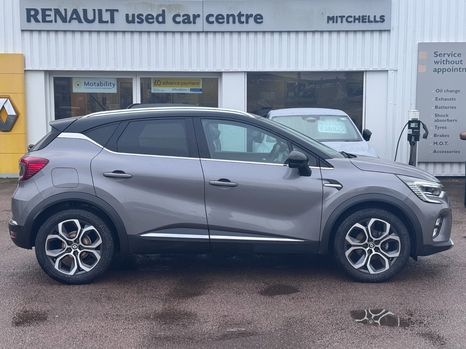 Used Renault Captur 2022 for sale - 76717282: Photo 3