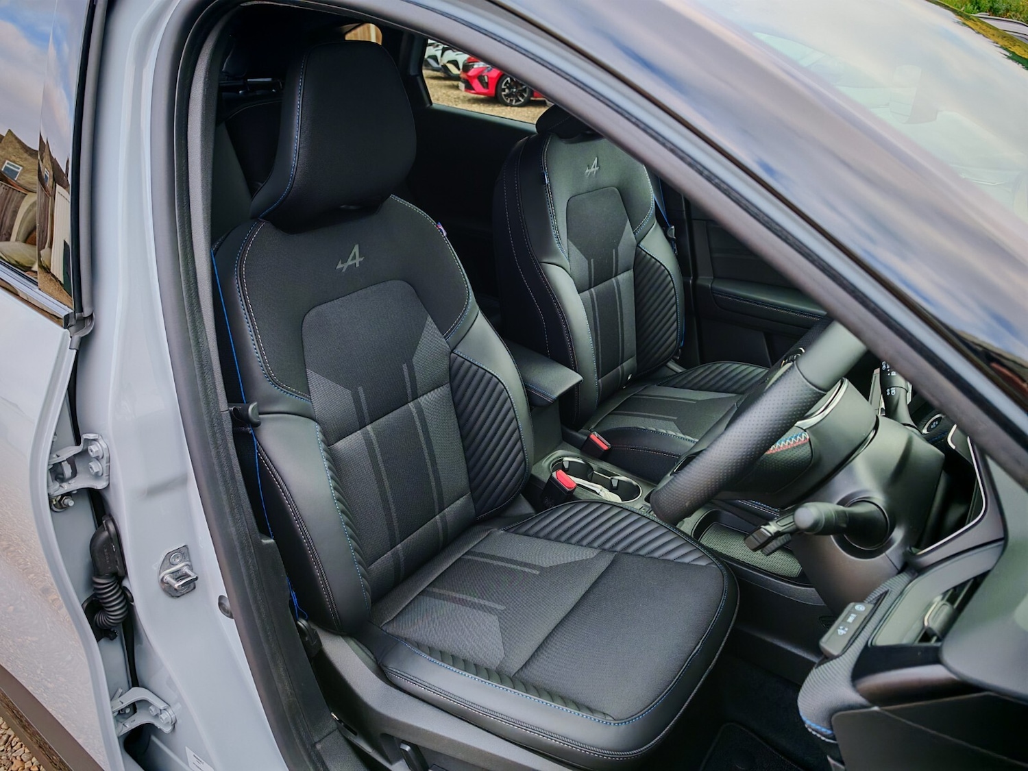 Used Renault Captur 2025 for sale - 76523644: Photo 17