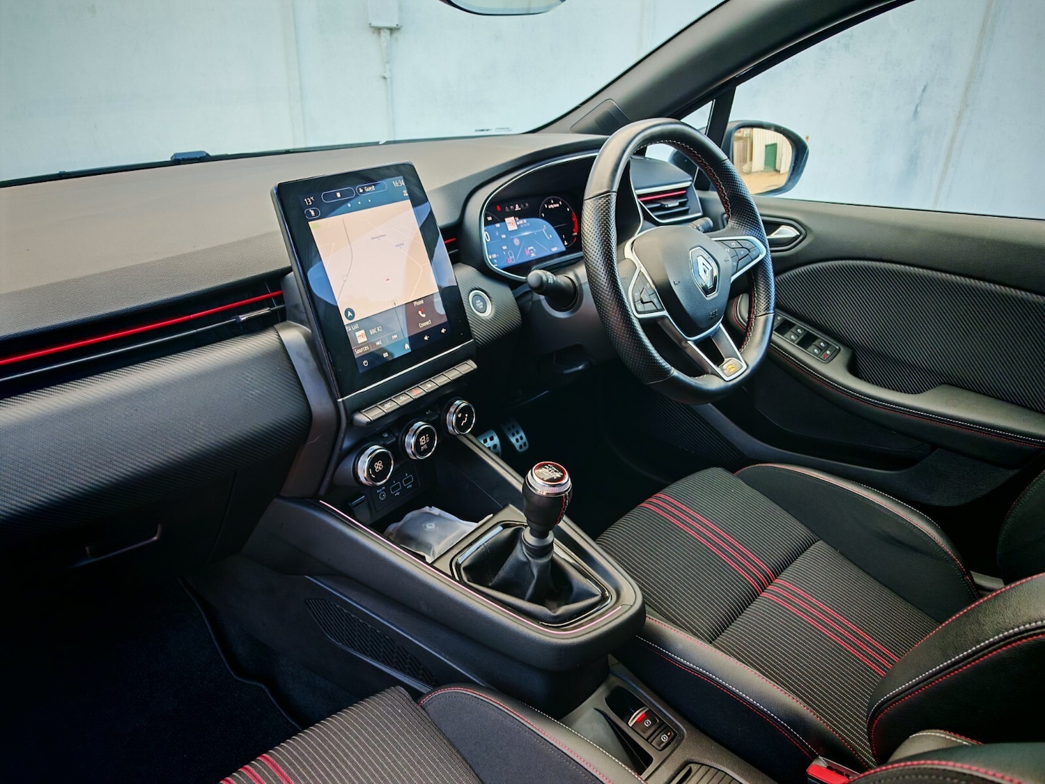 Used Renault Clio 2023 for sale - 76870802: Photo 7