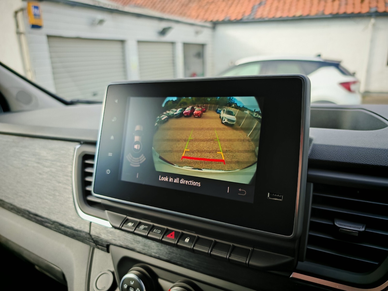 Used Renault Trafic 2025 for sale - 76871508: Photo 19