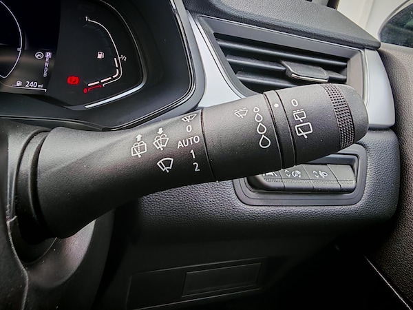 Used Renault Captur 2023 for sale - 76203855: Photo 21
