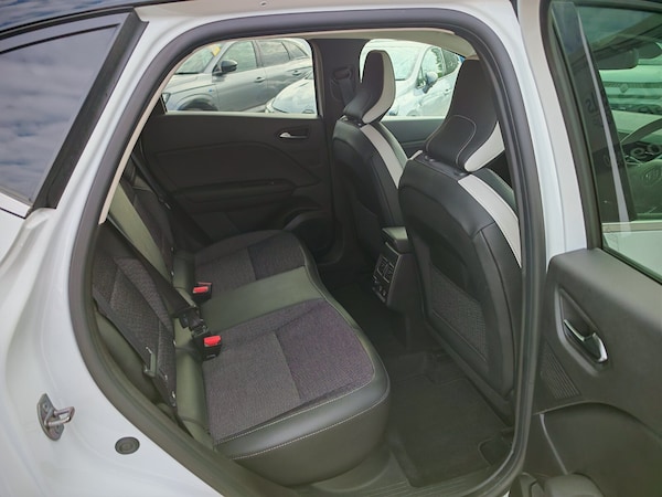 Used Renault Captur 2023 for sale - 76203855: Photo 9