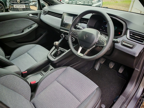 Used Renault Clio 2025 for sale - 76203751: Photo 12