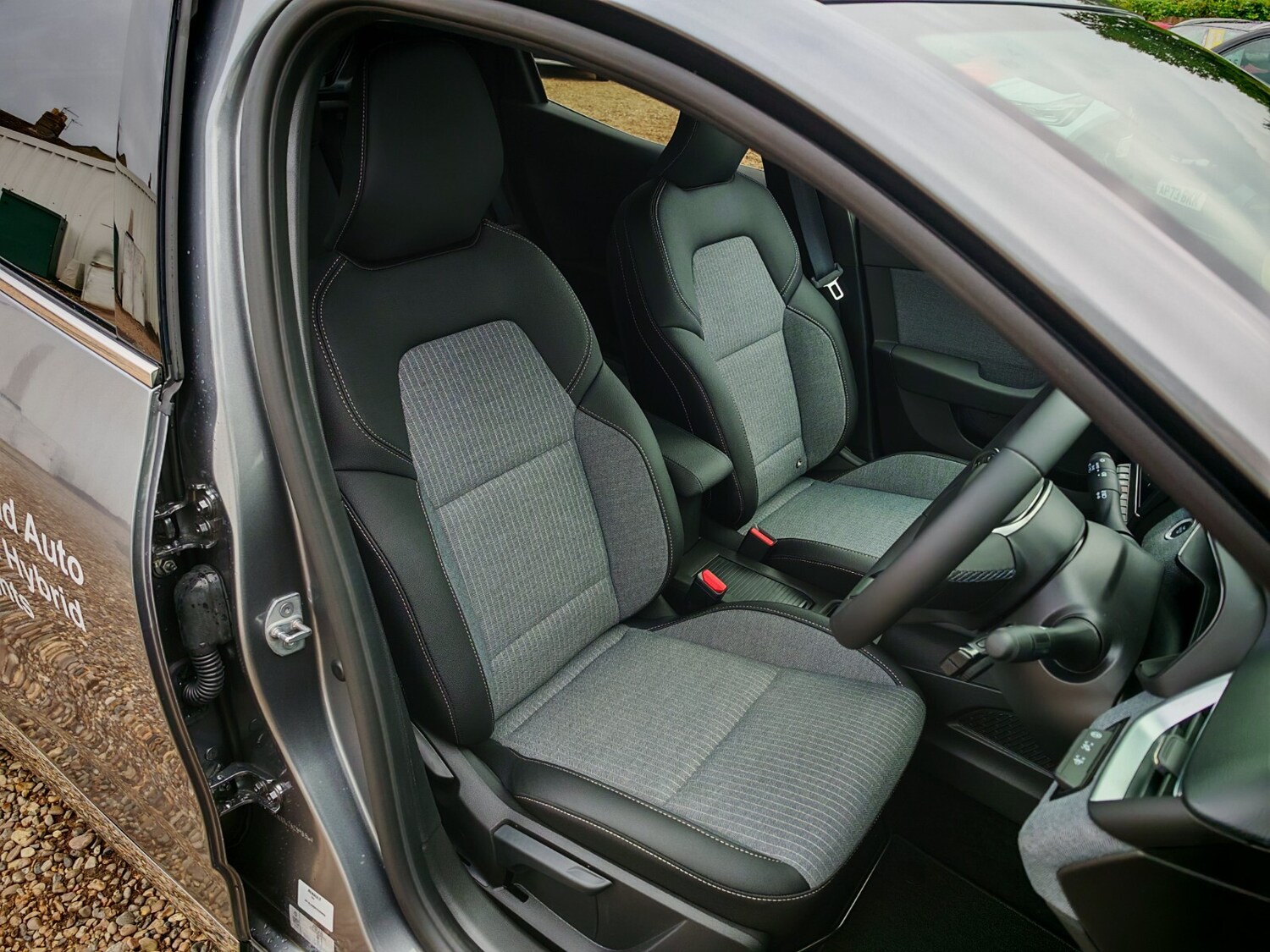 Used Renault Clio 2025 for sale - 76203751: Photo 15