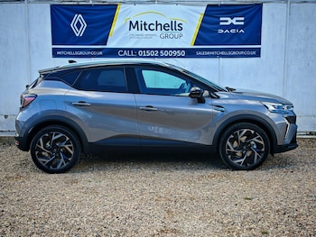 Used Renault Captur 2025 for sale - 76203791: Photo 2