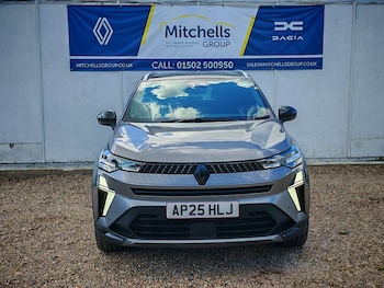 Used Renault Captur 2025 for sale - 76203791: Photo 4
