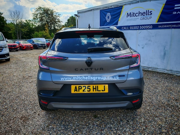 Used Renault Captur 2025 for sale - 76203791: Photo 5