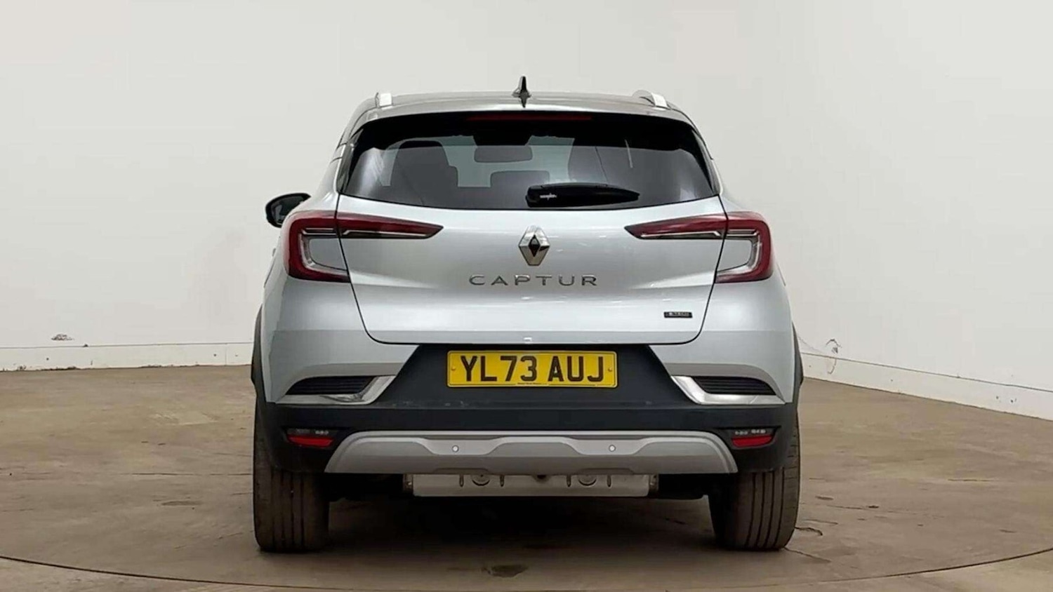 Used Renault Captur 2023 for sale - 77740114: Photo 4