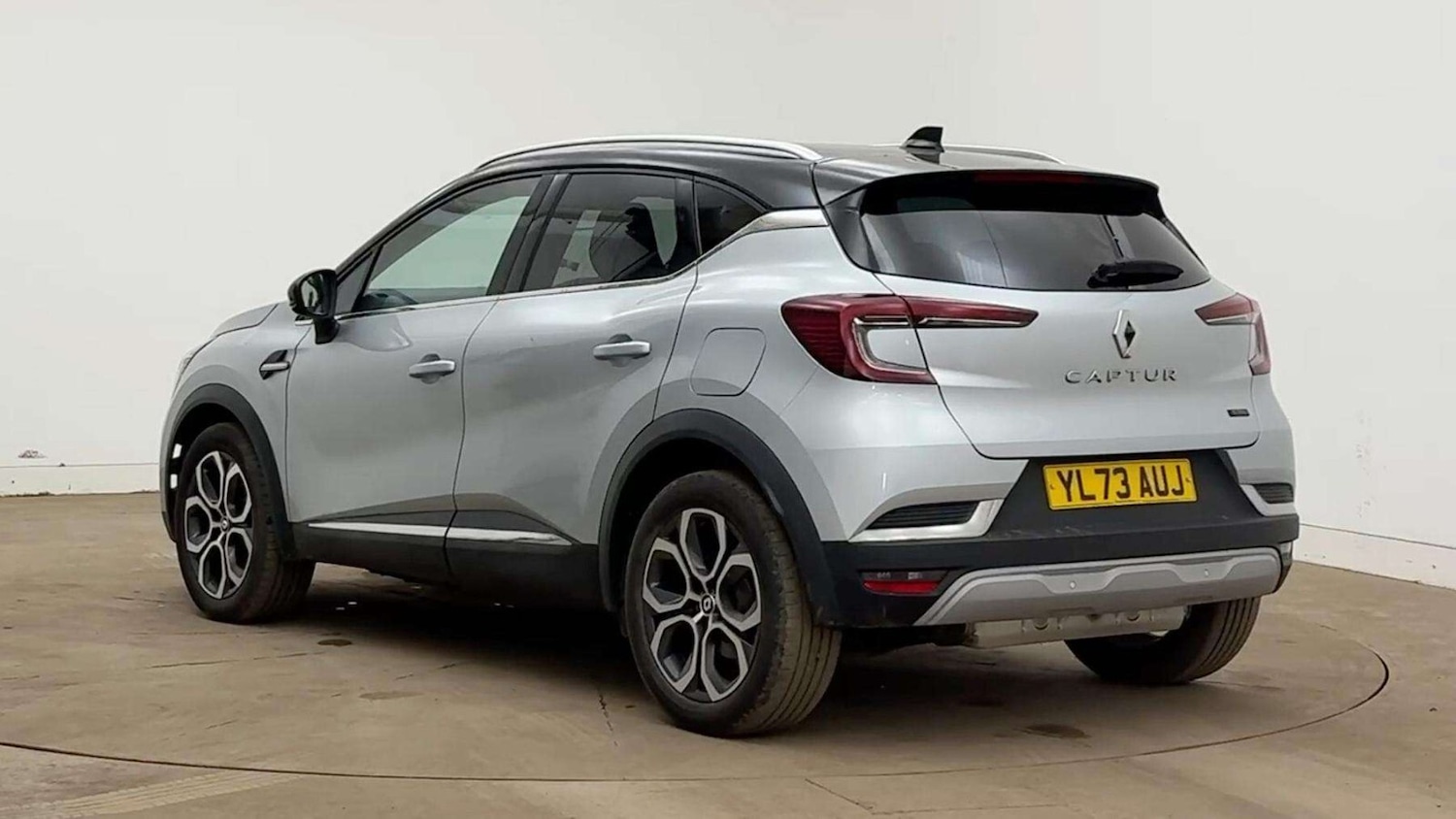 Used Renault Captur 2023 for sale - 77740114: Photo 5