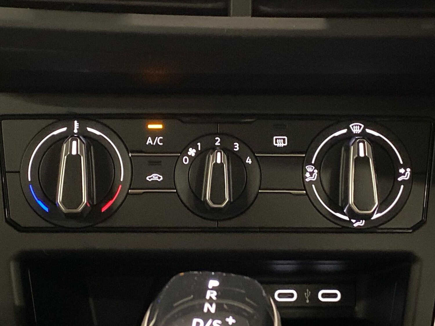 Used Volkswagen Polo 2023 for sale - 78195395: Photo 12