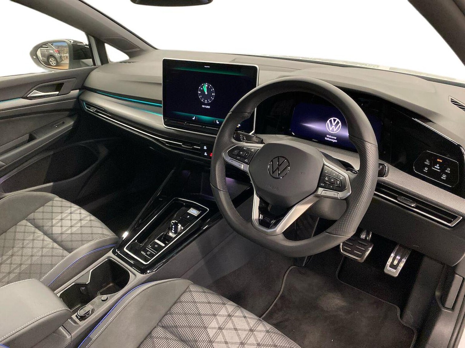 Used Volkswagen Golf 2025 for sale - 76637771: Photo 15