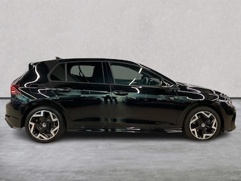 Used Volkswagen Golf 2025 for sale - 79013134: Photo