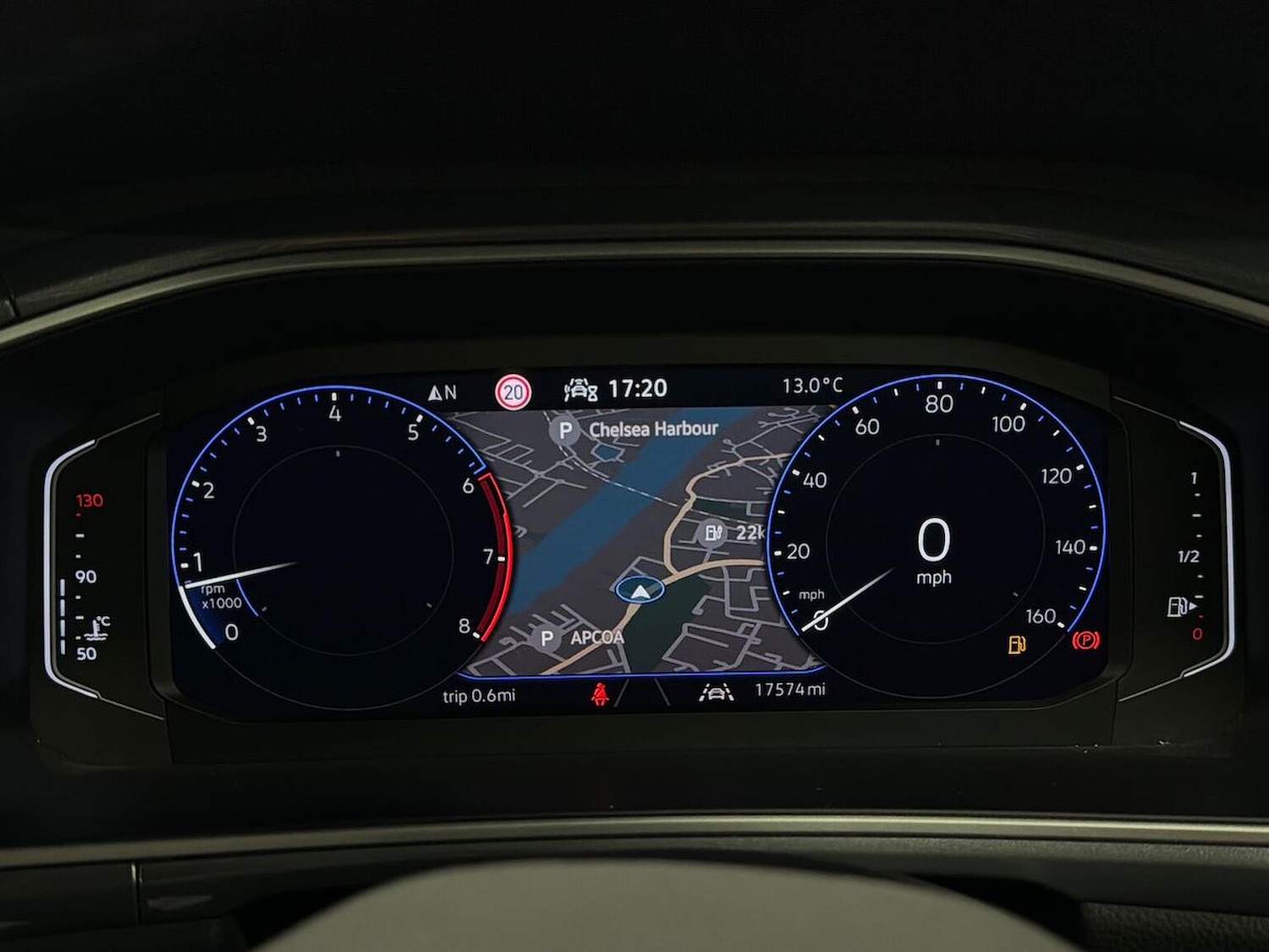 Used Volkswagen T-Roc 2024 for sale - 76396903: Photo 10