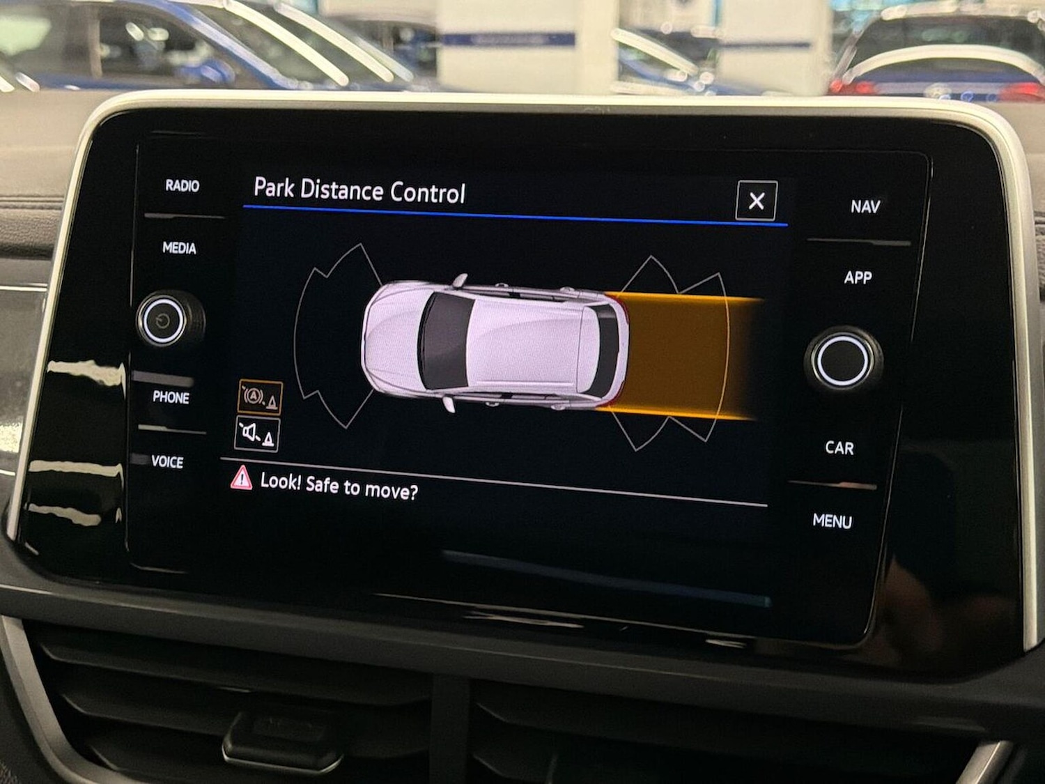 Used Volkswagen T-Roc 2024 for sale - 76396903: Photo 23