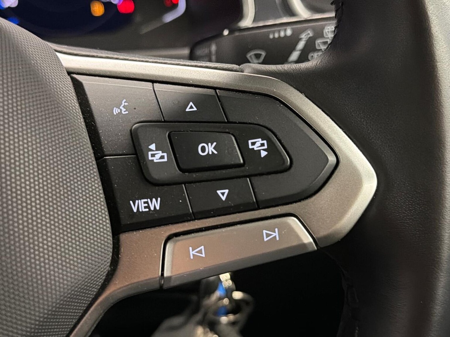 Used Volkswagen T-Roc 2024 for sale - 76396903: Photo 26