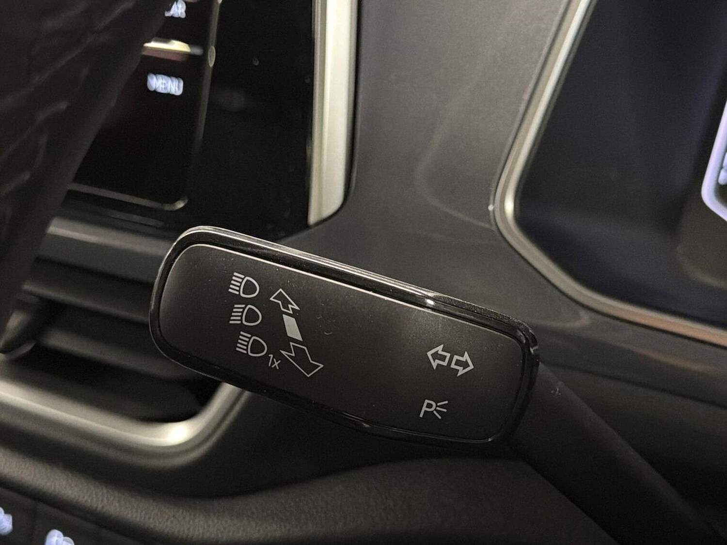 Used Volkswagen T-Roc 2024 for sale - 76396903: Photo 29